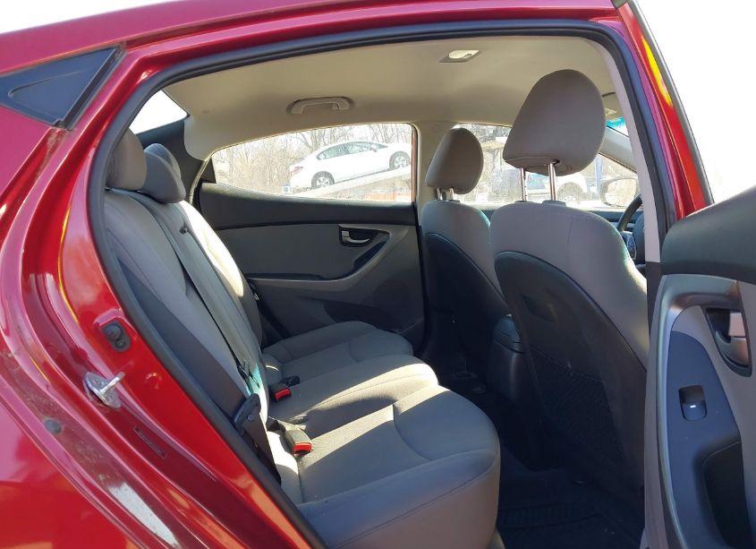 Photo 8 of 2015 Hyundai Elantra SE (VIN 5NPDH4AE8FH576300)