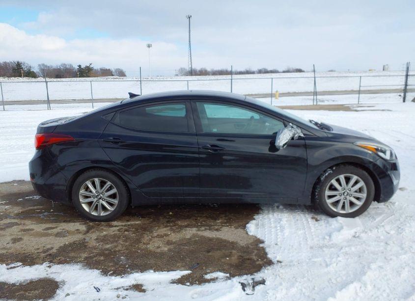 Photo 13 of 2015 Hyundai Elantra SE (VIN 5NPDH4AE8FH577933)