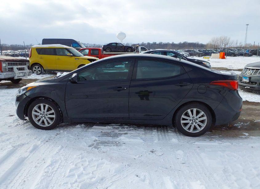 Photo 14 of 2015 Hyundai Elantra SE (VIN 5NPDH4AE8FH577933)