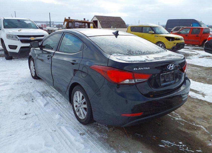 Photo 3 of 2015 Hyundai Elantra SE (VIN 5NPDH4AE8FH577933)