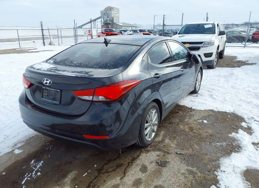 Photo 4 of 2015 Hyundai Elantra SE (VIN 5NPDH4AE8FH577933)