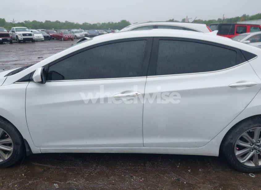 Photo 14 of 2015 Hyundai Elantra SE (VIN 5NPDH4AE8FH584235)