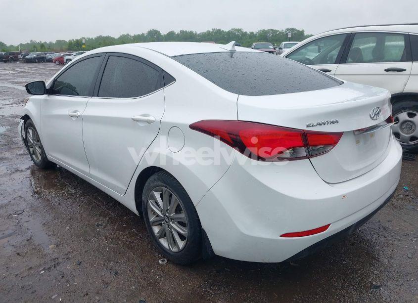 Photo 3 of 2015 Hyundai Elantra SE (VIN 5NPDH4AE8FH584235)