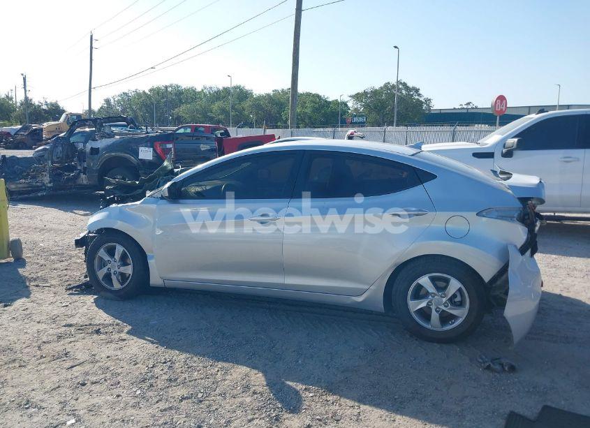 Photo 14 of 2015 Hyundai Elantra SE (VIN 5NPDH4AE8FH590181)