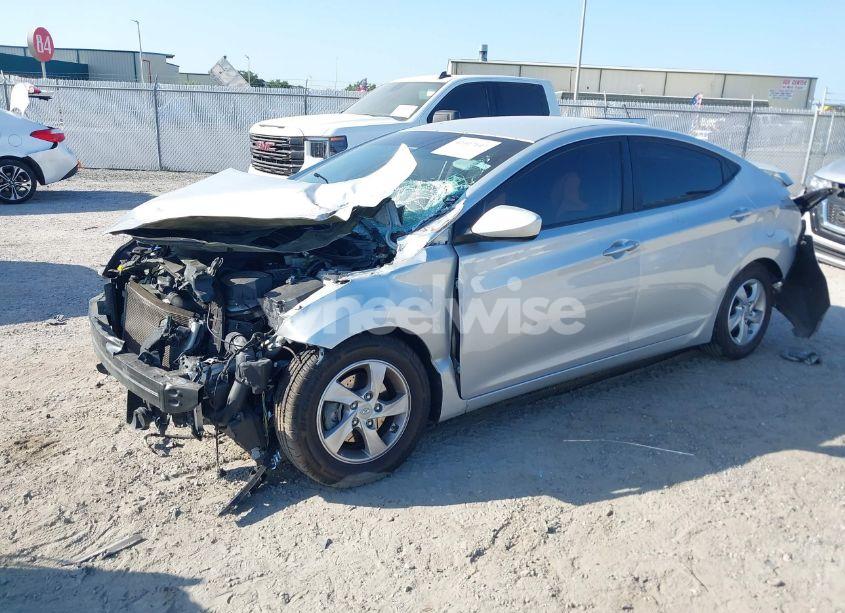 Photo 2 of 2015 Hyundai Elantra SE (VIN 5NPDH4AE8FH590181)