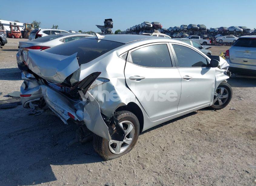 Photo 4 of 2015 Hyundai Elantra SE (VIN 5NPDH4AE8FH590181)