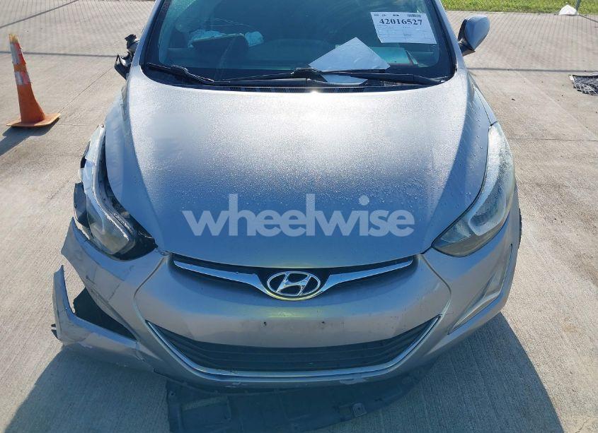 Photo 12 of 2015 Hyundai Elantra SE (VIN 5NPDH4AE8FH598295)