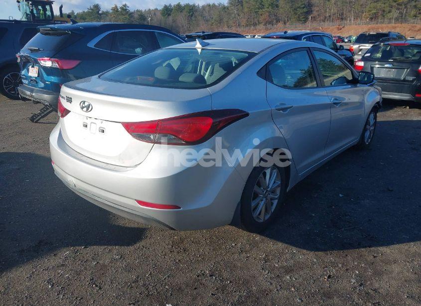Photo 4 of 2015 Hyundai Elantra SE (VIN 5NPDH4AE8FH598619)