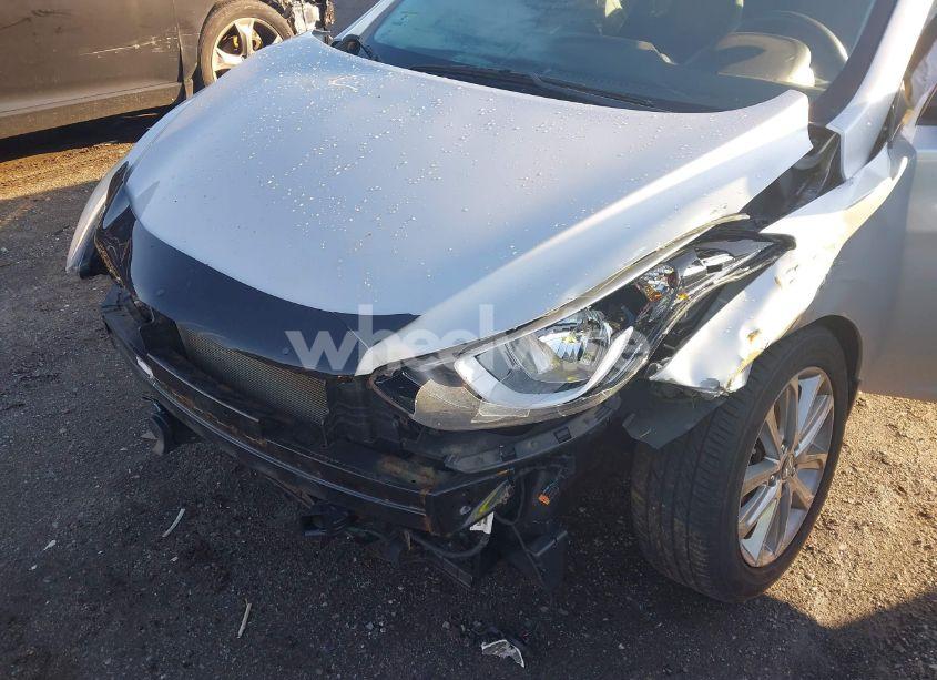 Photo 6 of 2015 Hyundai Elantra SE (VIN 5NPDH4AE8FH598619)