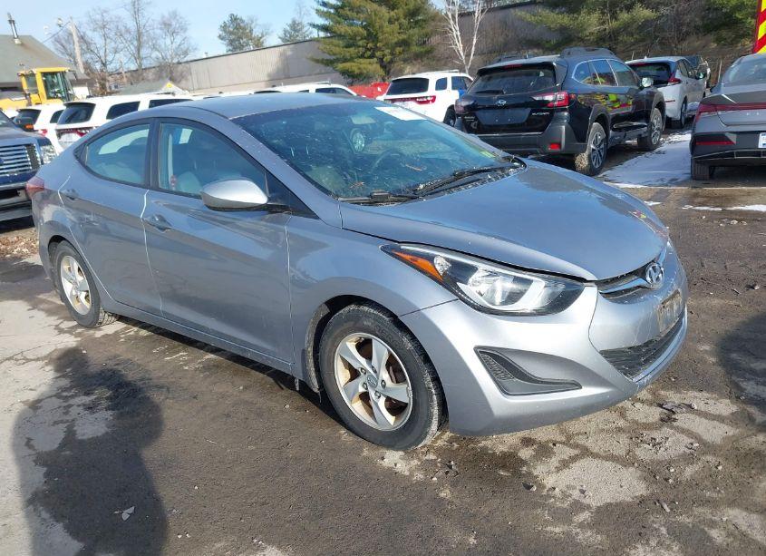 2015 Hyundai Elantra SE (VIN 5NPDH4AE8FH604208) main photo