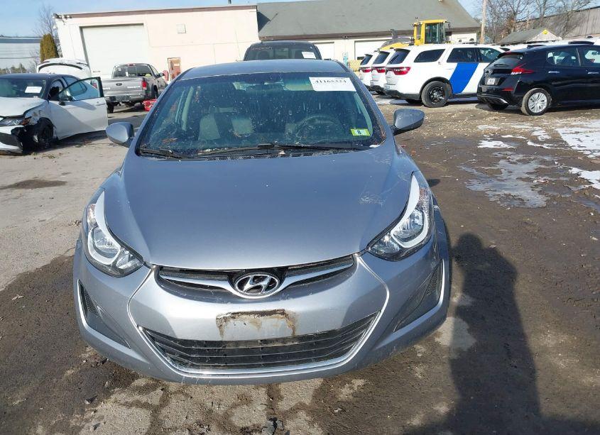 Photo 11 of 2015 Hyundai Elantra SE (VIN 5NPDH4AE8FH604208)