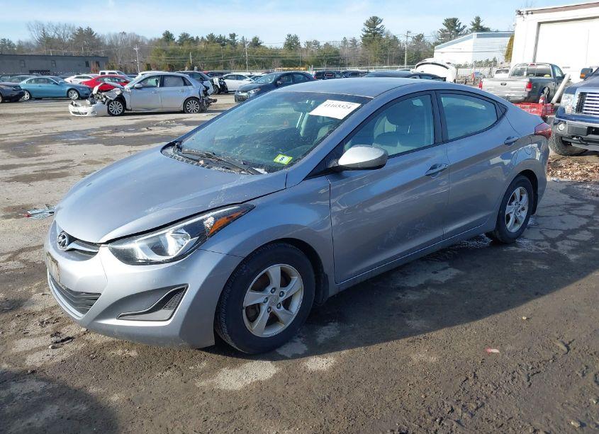 Photo 2 of 2015 Hyundai Elantra SE (VIN 5NPDH4AE8FH604208)