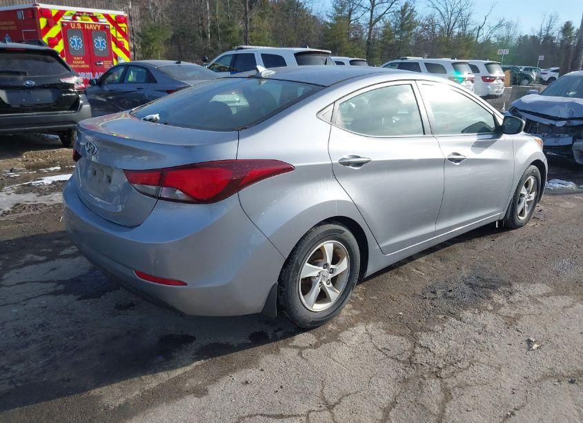 Photo 4 of 2015 Hyundai Elantra SE (VIN 5NPDH4AE8FH604208)
