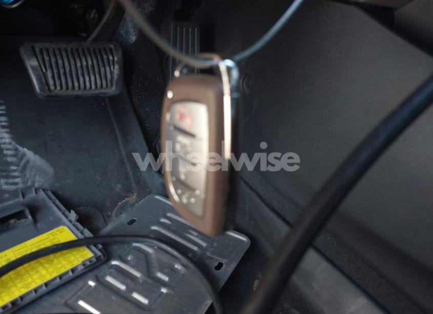 Photo 11 of 2015 Hyundai Elantra LIMITED (VIN 5NPDH4AE8FH605326)