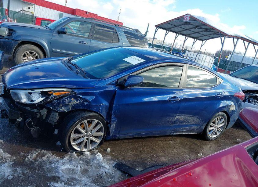 Photo 14 of 2015 Hyundai Elantra SE (VIN 5NPDH4AE8FH621316)
