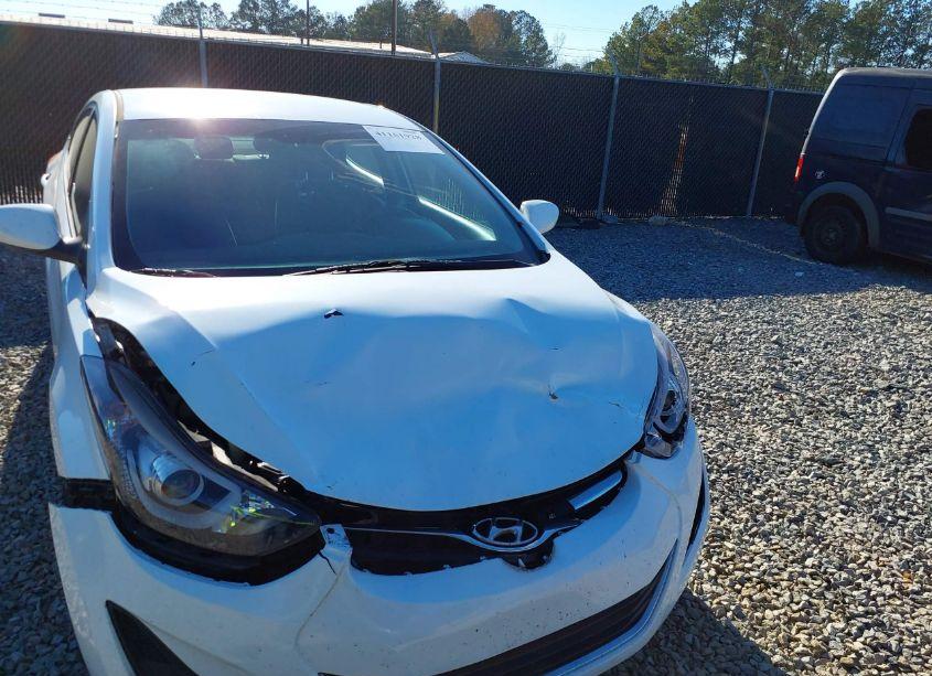 Photo 12 of 2015 Hyundai Elantra SE (VIN 5NPDH4AE8FH629917)