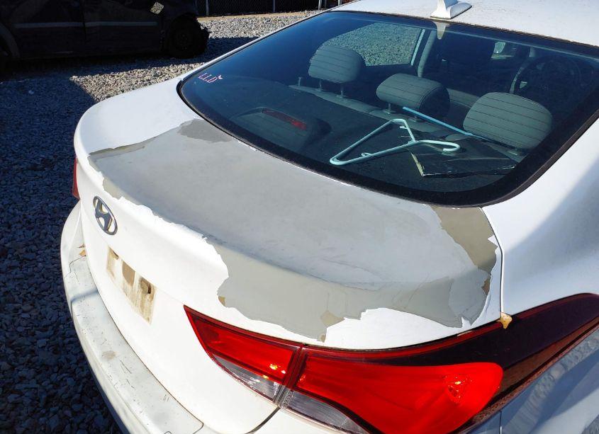 Photo 19 of 2015 Hyundai Elantra SE (VIN 5NPDH4AE8FH629917)