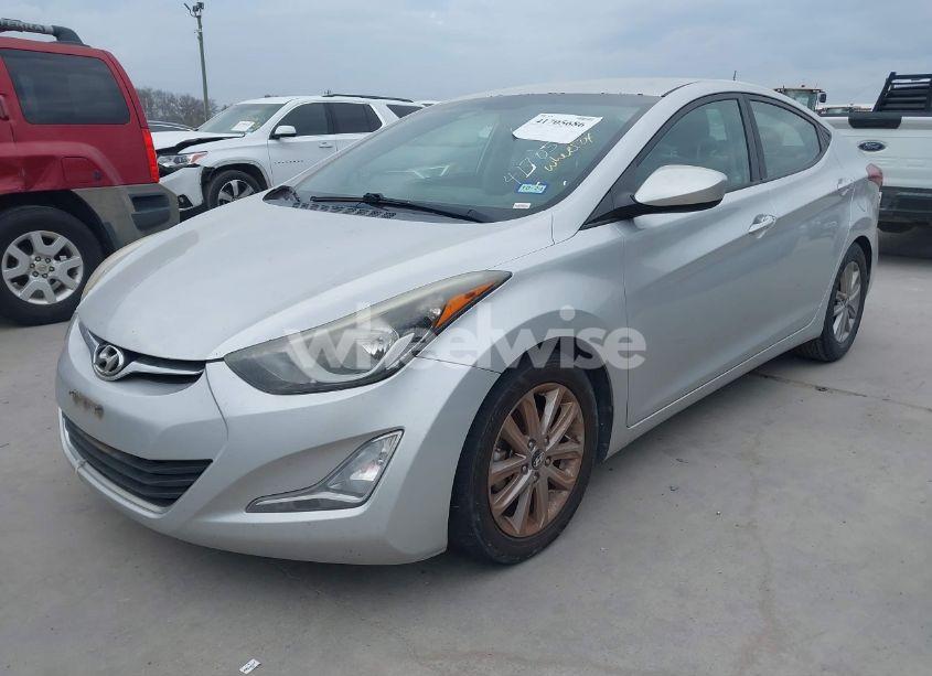Photo 2 of 2015 Hyundai Elantra SE (VIN 5NPDH4AE8FH634115)