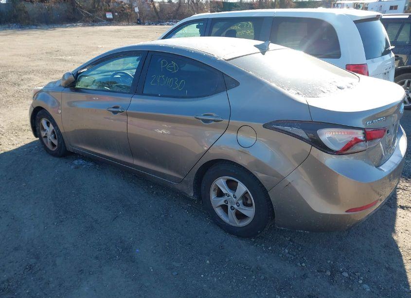 Photo 3 of 2015 Hyundai Elantra SE (VIN 5NPDH4AE8FH635782)