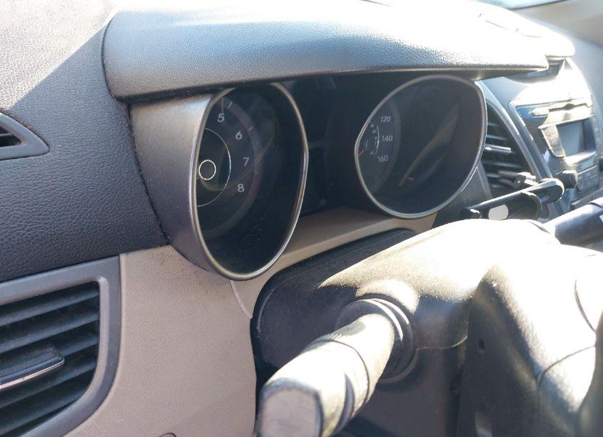 Photo 7 of 2015 Hyundai Elantra SE (VIN 5NPDH4AE8FH635782)