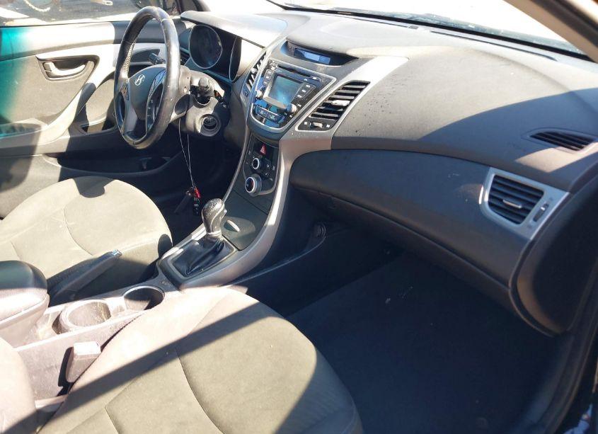 Photo 5 of 2015 Hyundai Elantra SE (VIN 5NPDH4AE8FH636379)