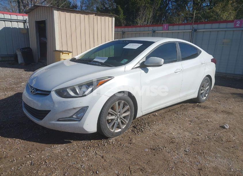 Photo 2 of 2015 Hyundai Elantra SE (VIN 5NPDH4AE8FH636673)