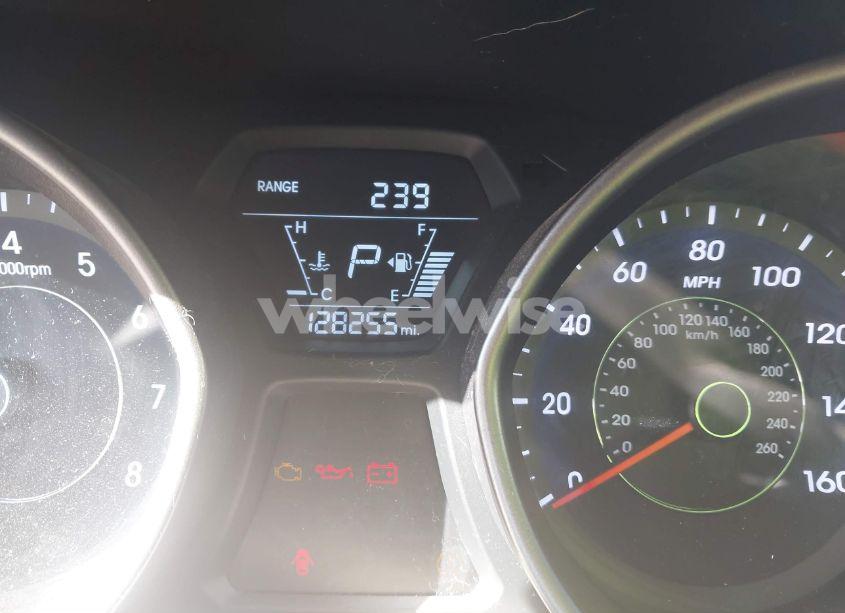 Photo 7 of 2015 Hyundai Elantra SE (VIN 5NPDH4AE8FH636673)