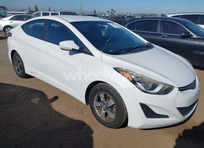 2015 Hyundai Elantra SE (VIN 5NPDH4AE8FH651884) main photo