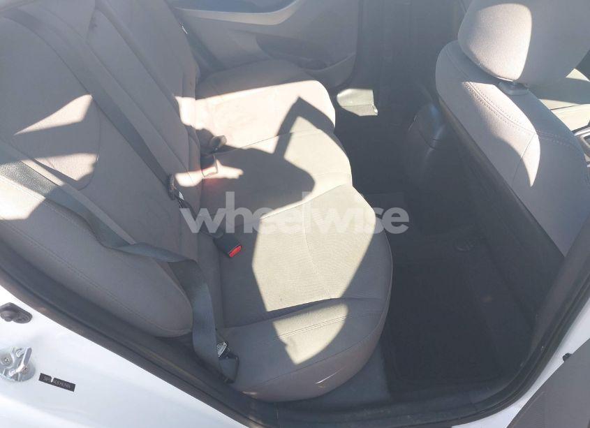 Photo 8 of 2015 Hyundai Elantra SE (VIN 5NPDH4AE8FH651884)