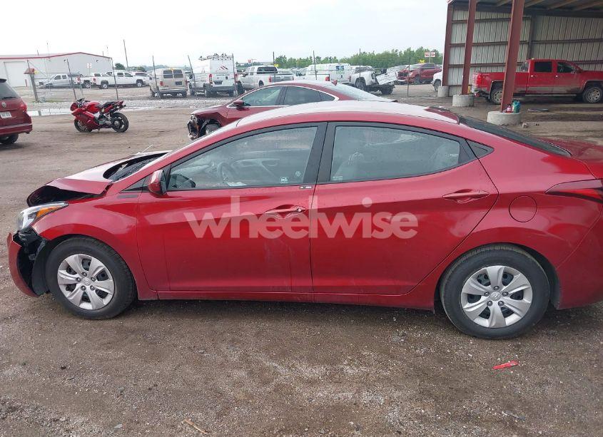 Photo 14 of 2016 Hyundai Elantra SE (VIN 5NPDH4AE8GH665785)