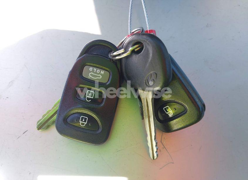 Photo 11 of 2016 Hyundai Elantra SE (VIN 5NPDH4AE8GH676401)