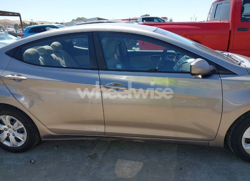 Photo 13 of 2016 Hyundai Elantra SE (VIN 5NPDH4AE8GH676401)