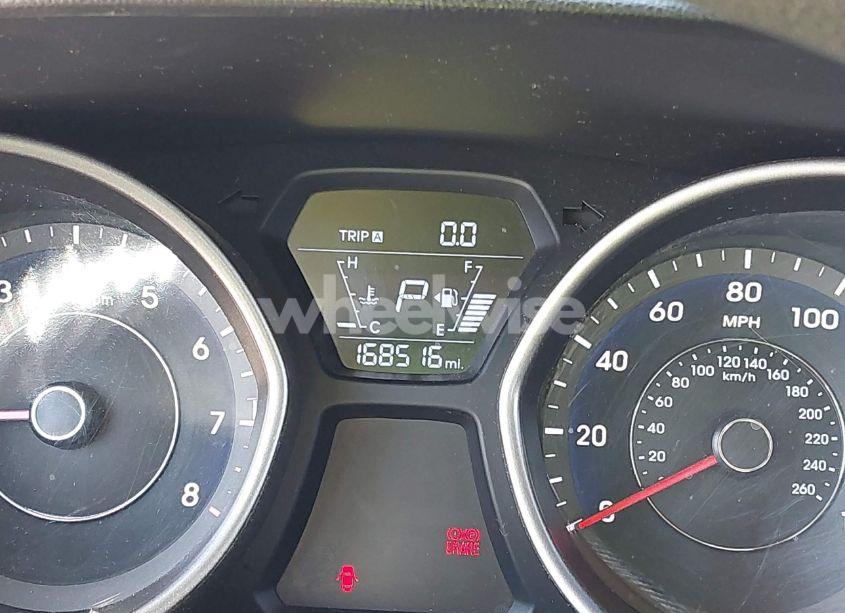 Photo 15 of 2016 Hyundai Elantra SE (VIN 5NPDH4AE8GH676401)