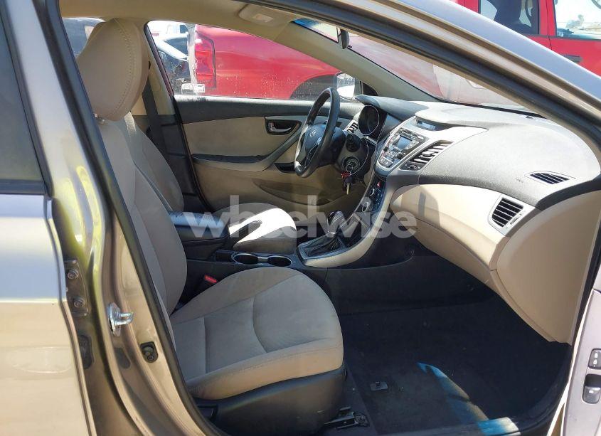 Photo 5 of 2016 Hyundai Elantra SE (VIN 5NPDH4AE8GH676401)