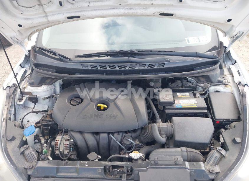 Photo 10 of 2016 Hyundai Elantra SE (VIN 5NPDH4AE8GH682134)