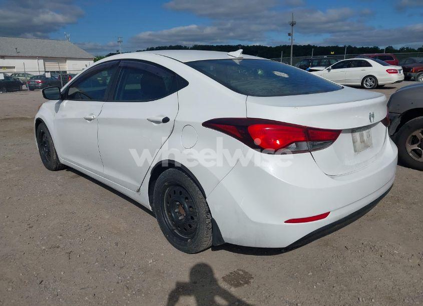 Photo 3 of 2016 Hyundai Elantra SE (VIN 5NPDH4AE8GH682134)