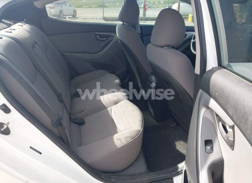 Photo 8 of 2016 Hyundai Elantra SE (VIN 5NPDH4AE8GH682134)
