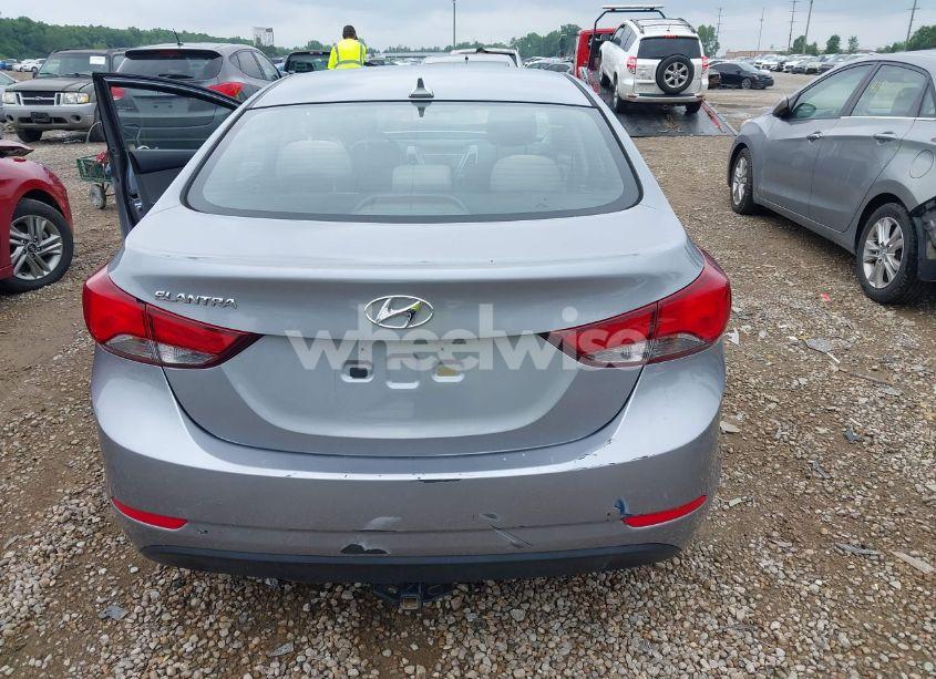 Photo 17 of 2016 Hyundai Elantra SE (VIN 5NPDH4AE8GH682280)