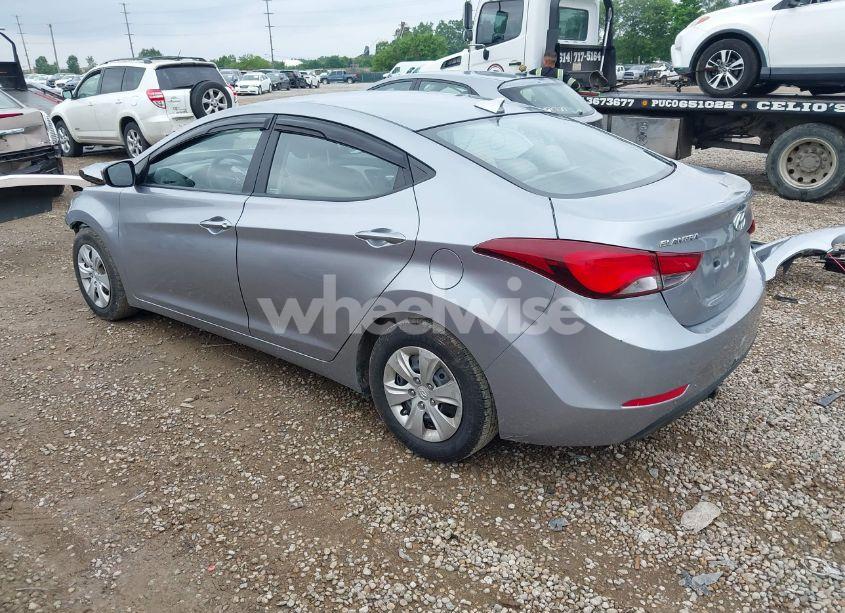 Photo 3 of 2016 Hyundai Elantra SE (VIN 5NPDH4AE8GH682280)