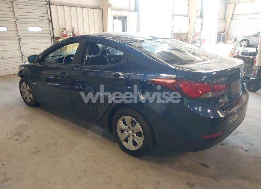 Photo 3 of 2016 Hyundai Elantra SE (VIN 5NPDH4AE8GH691173)