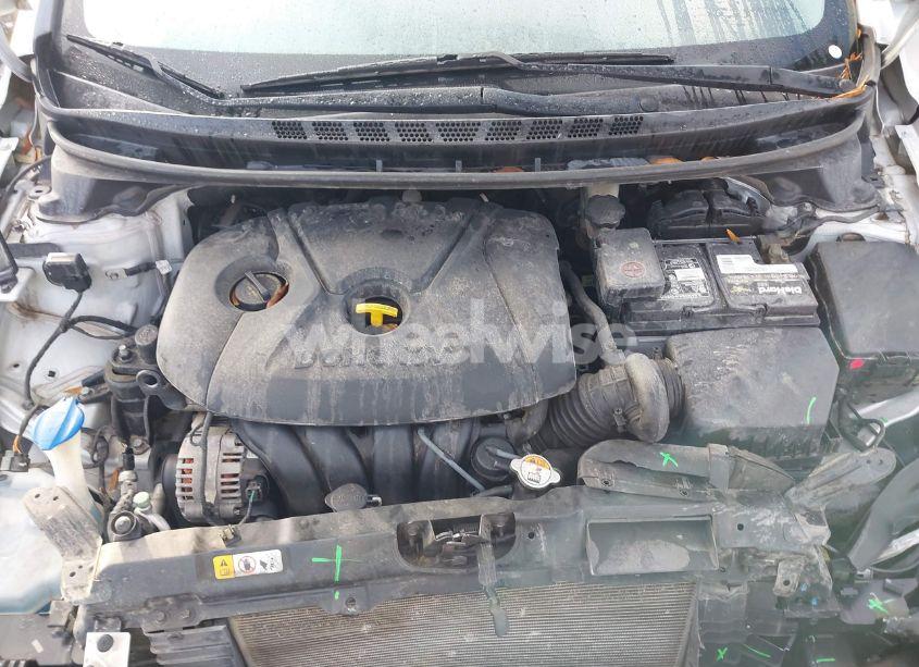 Photo 10 of 2016 Hyundai Elantra SE (VIN 5NPDH4AE8GH692615)