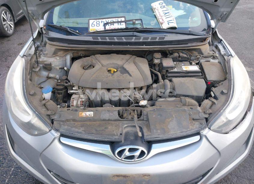 Photo 10 of 2016 Hyundai Elantra SE (VIN 5NPDH4AE8GH693246)