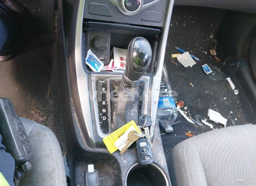 Photo 11 of 2016 Hyundai Elantra SE (VIN 5NPDH4AE8GH693246)