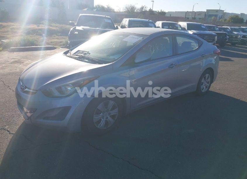 Photo 2 of 2016 Hyundai Elantra SE (VIN 5NPDH4AE8GH693246)