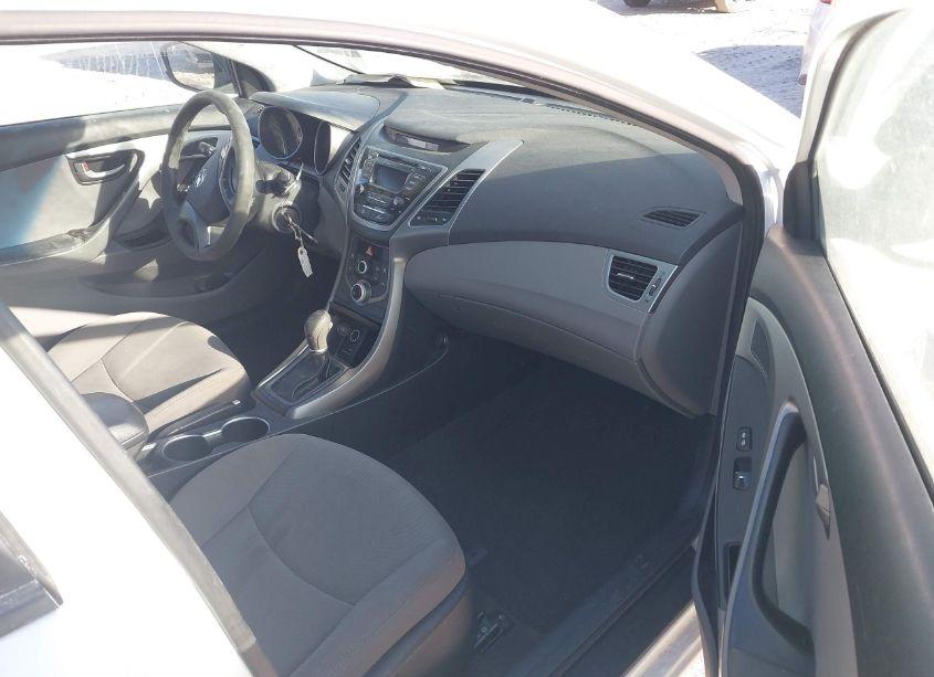 Photo 5 of 2016 Hyundai Elantra SE (VIN 5NPDH4AE8GH706769)