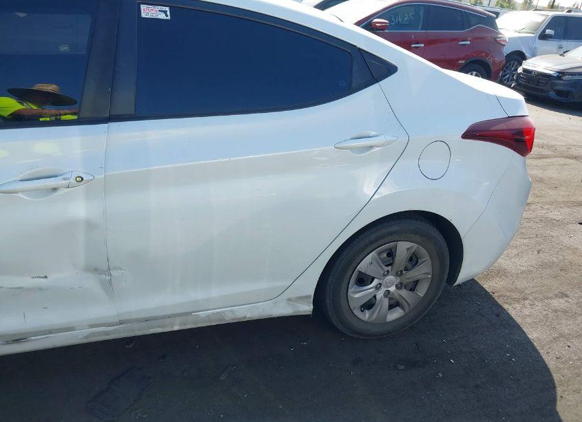 Photo 12 of 2016 Hyundai Elantra SE (VIN 5NPDH4AE8GH719425)