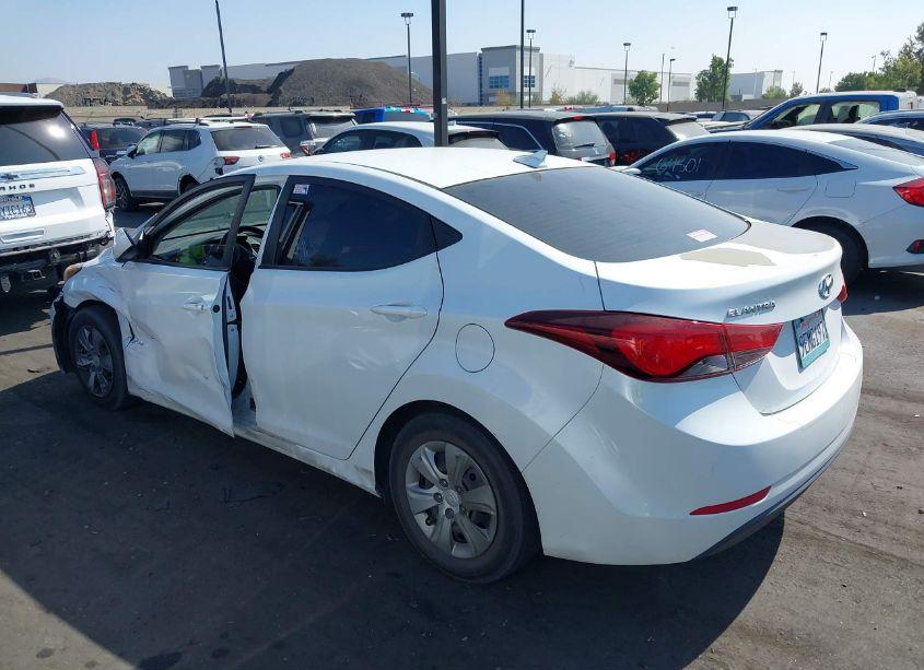 Photo 15 of 2016 Hyundai Elantra SE (VIN 5NPDH4AE8GH719425)