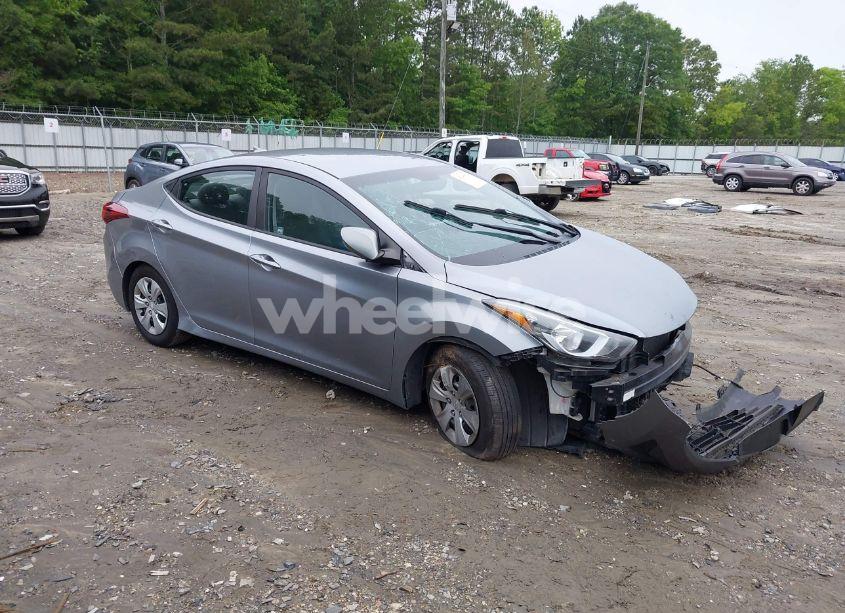 2016 Hyundai Elantra SE (VIN 5NPDH4AE8GH748505) main photo