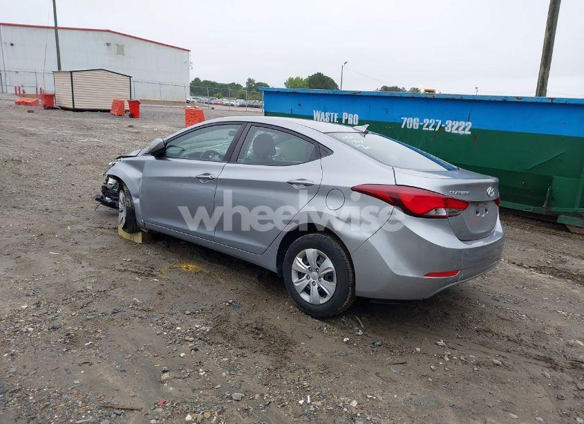 Photo 3 of 2016 Hyundai Elantra SE (VIN 5NPDH4AE8GH748505)