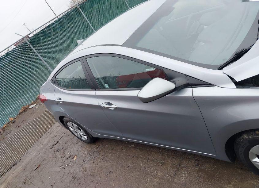 Photo 13 of 2016 Hyundai Elantra SE (VIN 5NPDH4AE8GH748858)